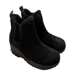 Rocket Dog Suede Wedge Boots